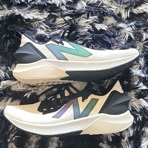 New Balance Fuelcell Propel v2